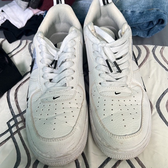 Nike size 8.5 - Picture 4 of 4